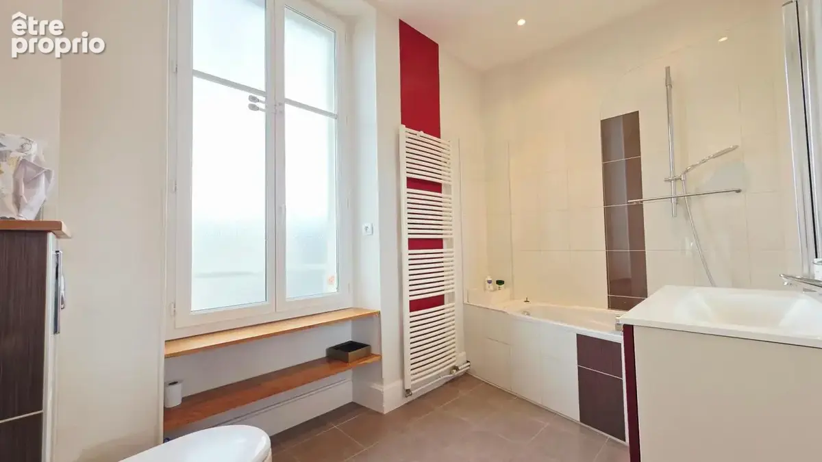 Bourges maison 8 pieces studio independant jardin - photo 10