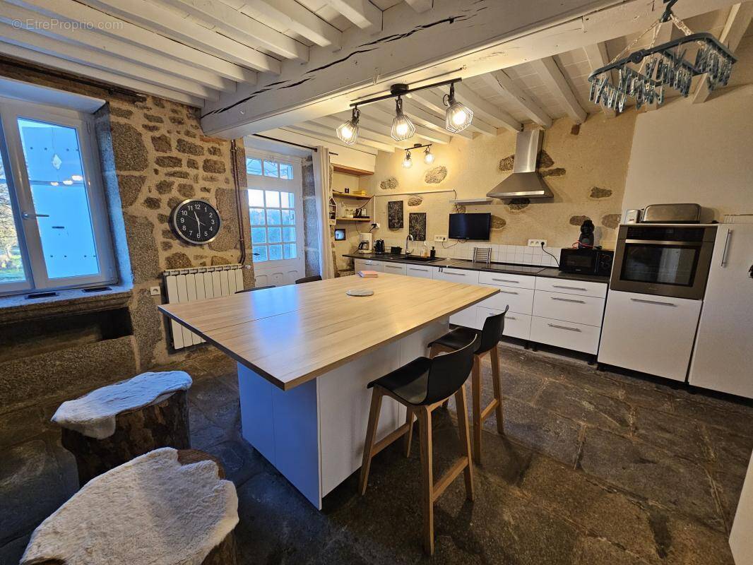 Maison à SERMUR