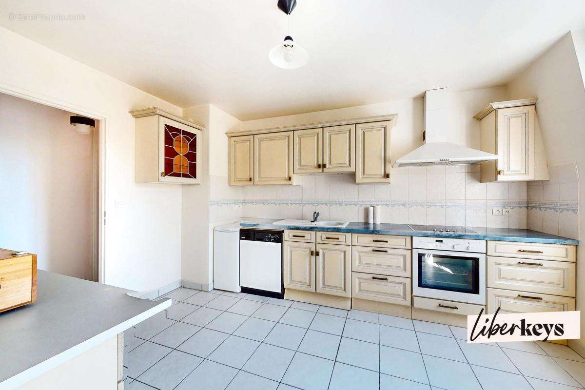 Appartement à LAMORLAYE