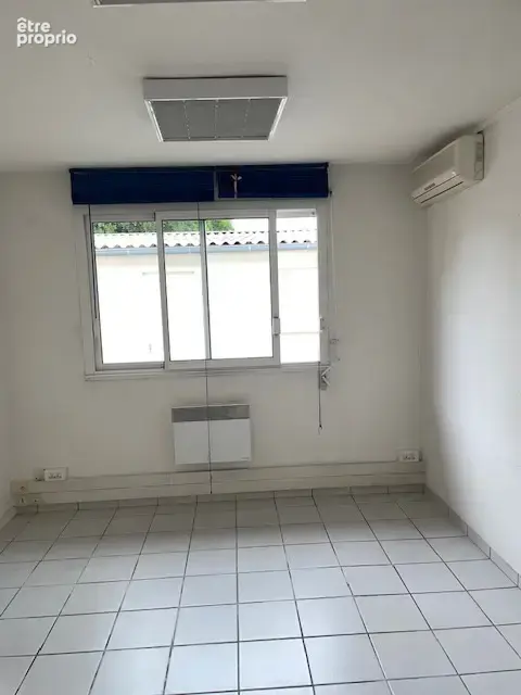 Maison d' habitation ou bureaux de 160 m2 avec grand garage - photo 14