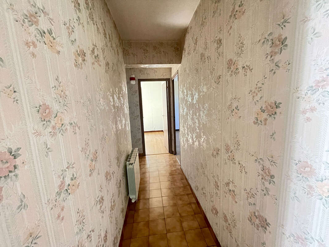 Maison de plain-pied + jardin à Dausse - photo 8