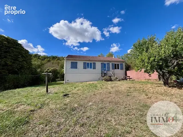 Le calme, un jardin sans vis-à-vis et un beau potentiel : cette maison n'attend plus que vous ! - photo 12
