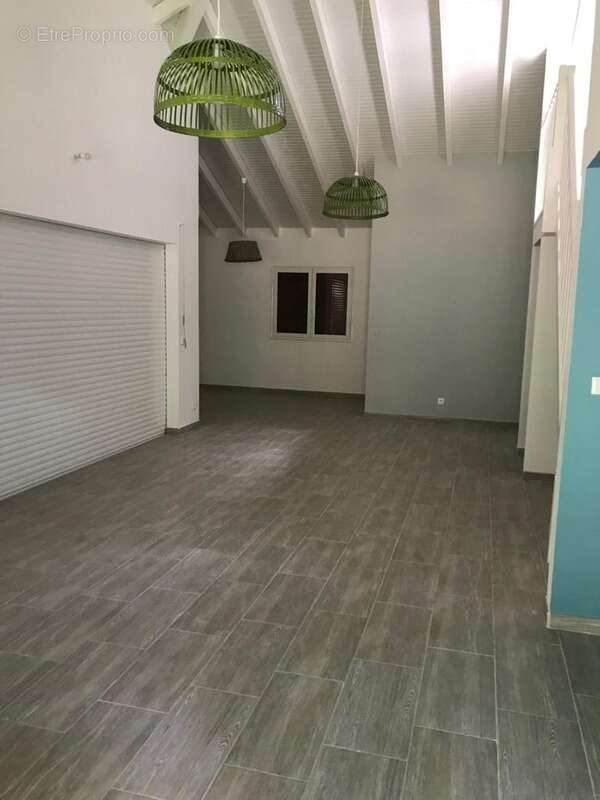 Maison à LES TROIS-ILETS