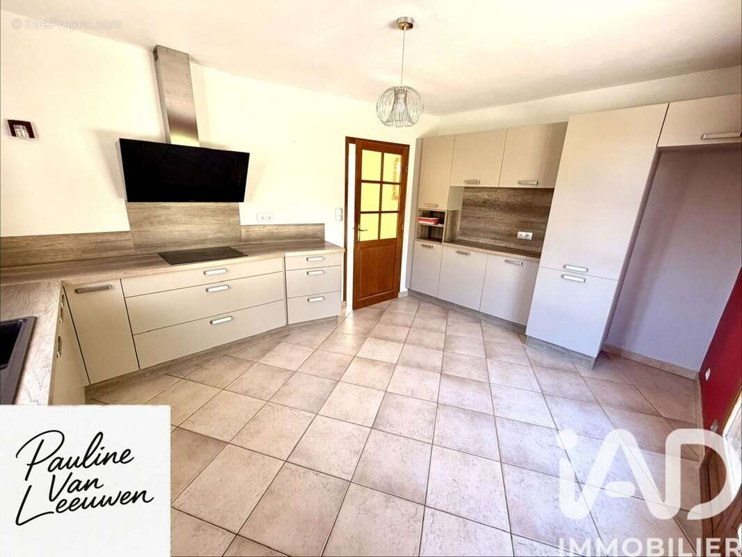 Photo 8 - Maison à FOUCHERES