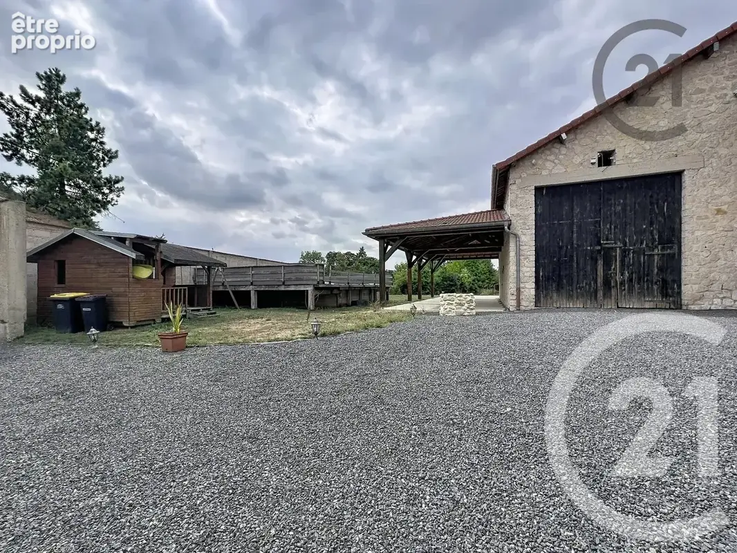 Maison 8 pièces 189 m² à vendre à Givry (08130) - photo 4