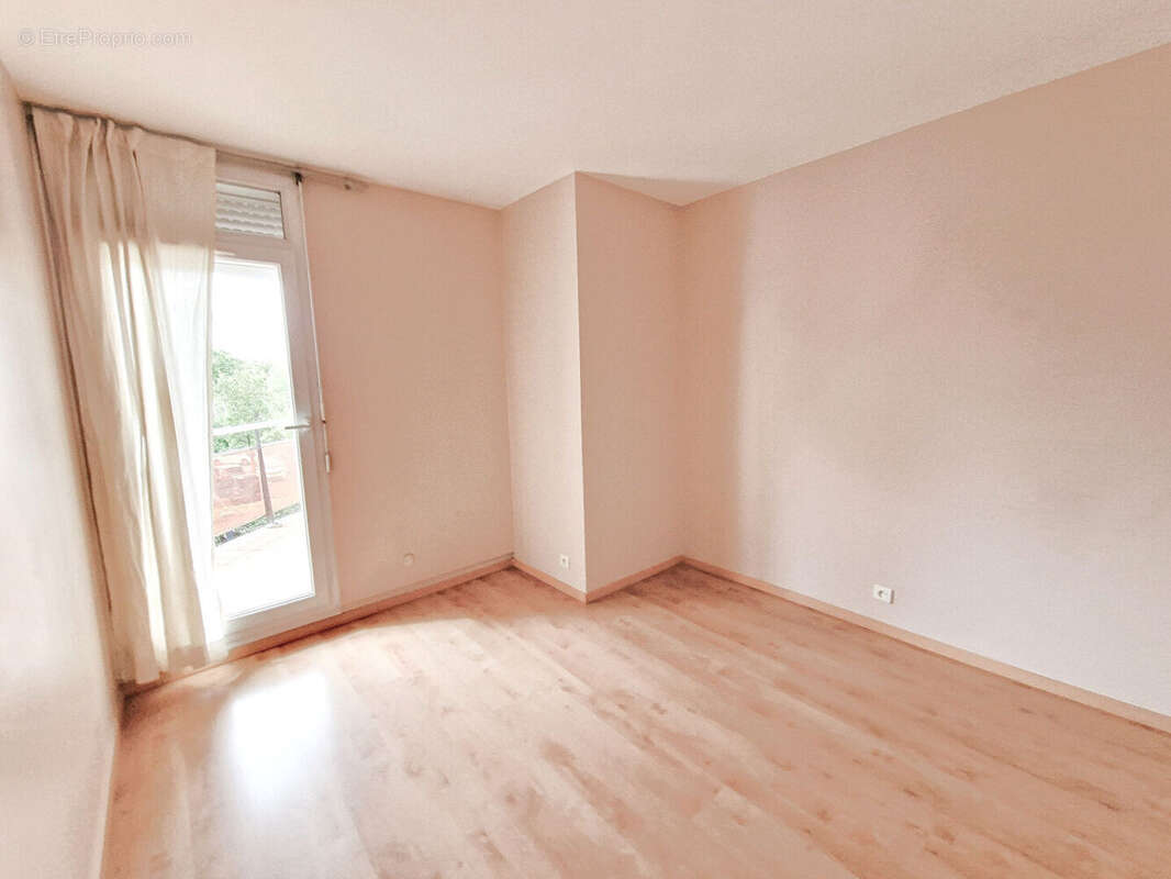 Appartement à HOUILLES