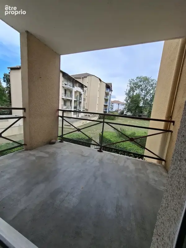 Pau avenue des Lilas / Allées de Morlàas, T3 avec cave et garage au sein d'une résidence avec parc. - photo 6