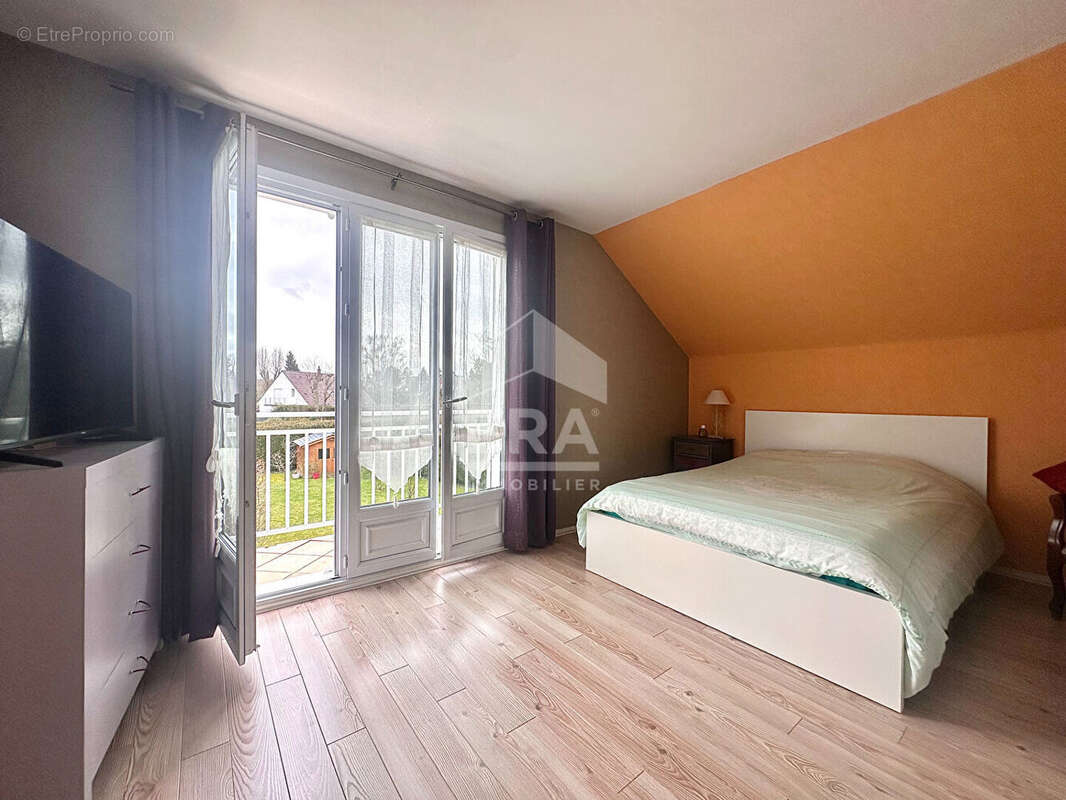 Maison à BOISSISE-LE-ROI