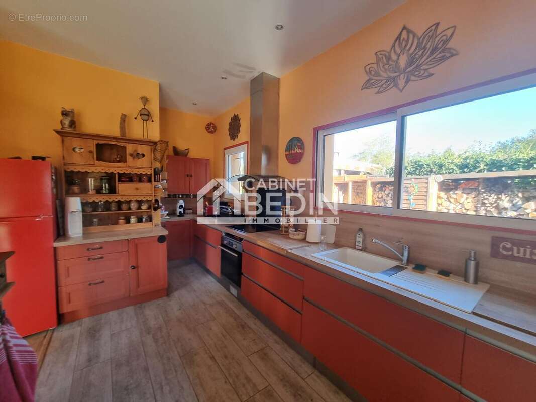 Maison à SAINT-SEURIN-SUR-L&#039;ISLE