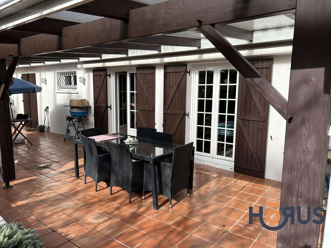 Maison 96 m² à Artigues-Pres-Bordeaux  - photo 2