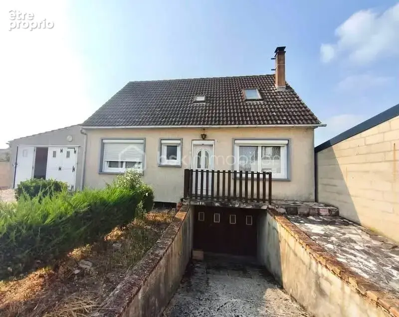 Maison à ESTREES-SAINT-DENIS