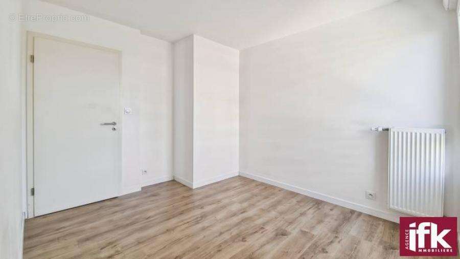 Colmar : Appartement 3 pièces avec balcon, ascenseur et deux parkings - photo 16