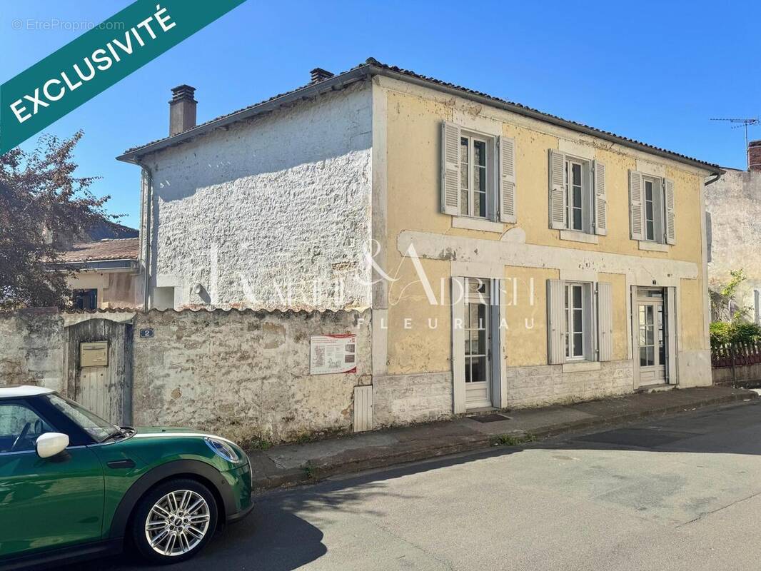 Photo 1 - Maison à FONTENAY-LE-COMTE