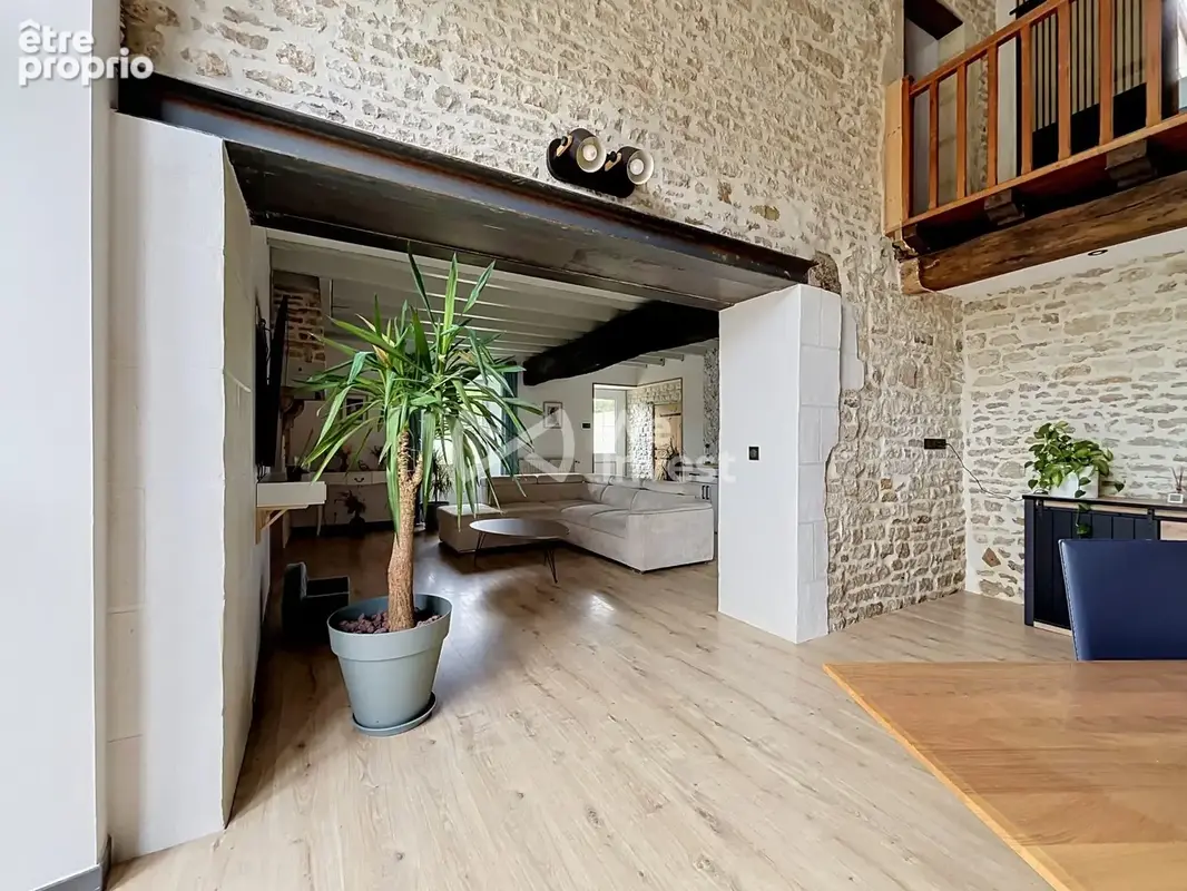 Maison 4 pièces 157 m² à vendre à Aigonnay (79370) - photo 4