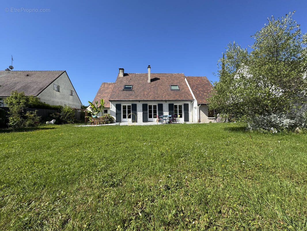 Maison à PLAILLY