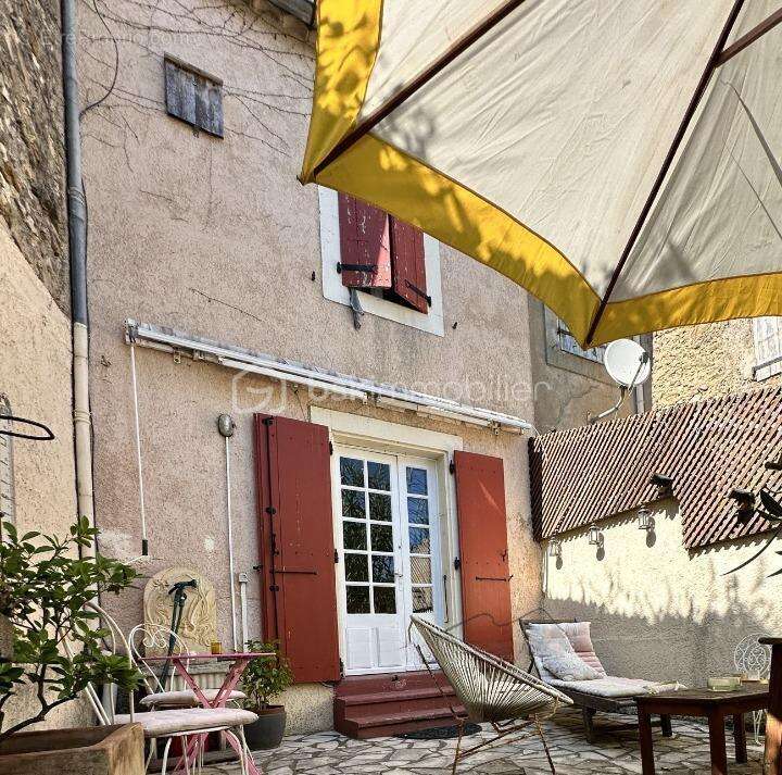 Maison à FONTCOUVERTE