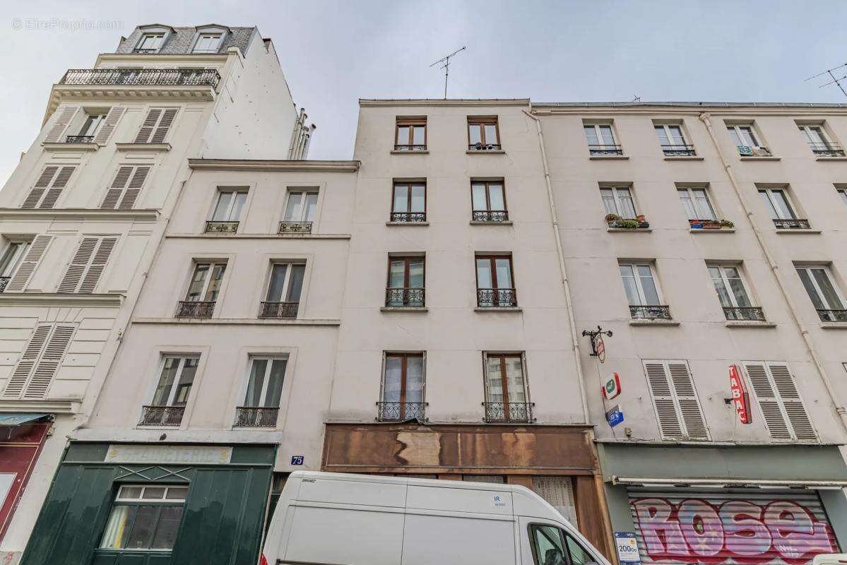 Appartement à PARIS-18E