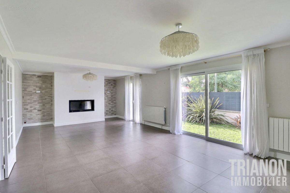 Maison à MONTIGNY-LES-CORMEILLES