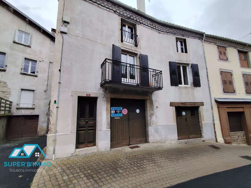 Maison à SAUGUES