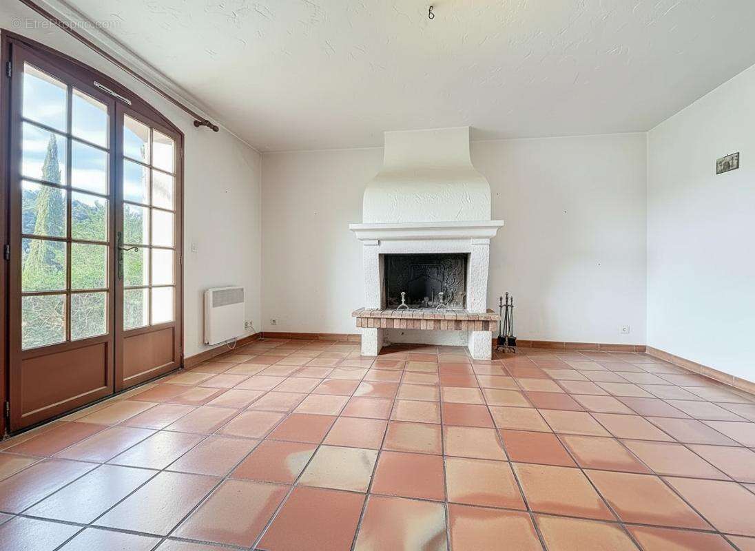 Maison à AURIBEAU-SUR-SIAGNE