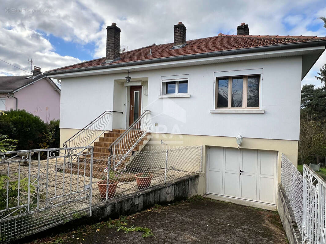 Maison à VELESMES-ESSARTS