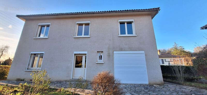 Maison à SAINT-CERE
