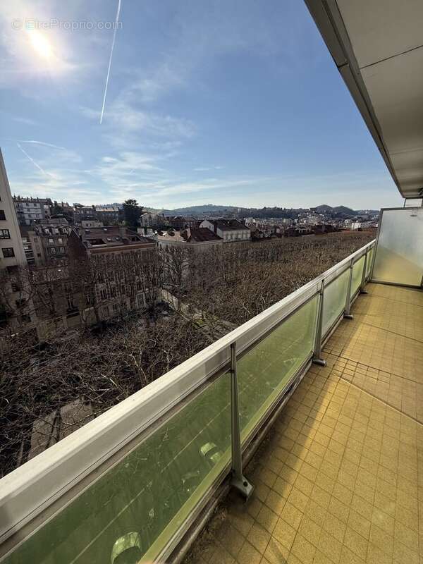 Appartement à SAINT-ETIENNE
