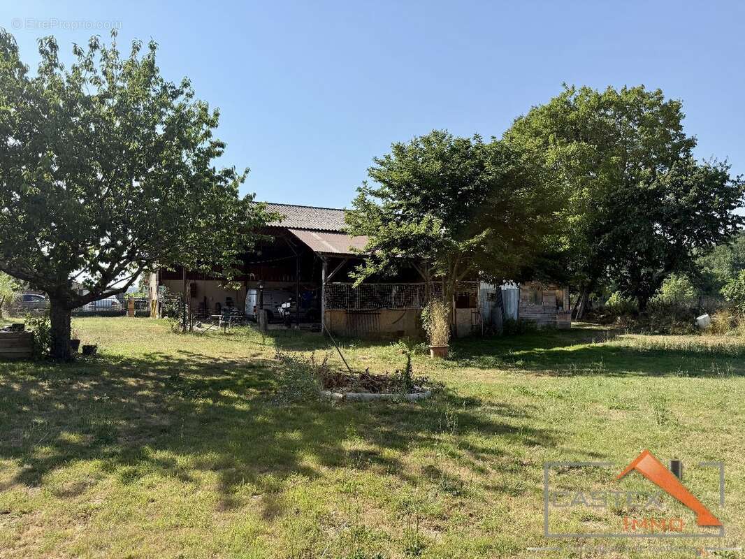 EXCLUSIVITÉ  Maison plain-pied grand hangar  1500 m² de terrain - photo 11