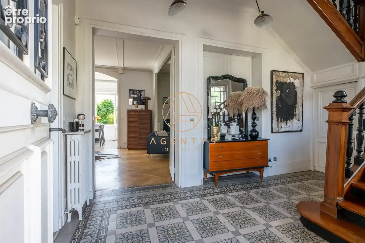 Maison 215 m² à Nogent-Sur-Marne  - photo 4