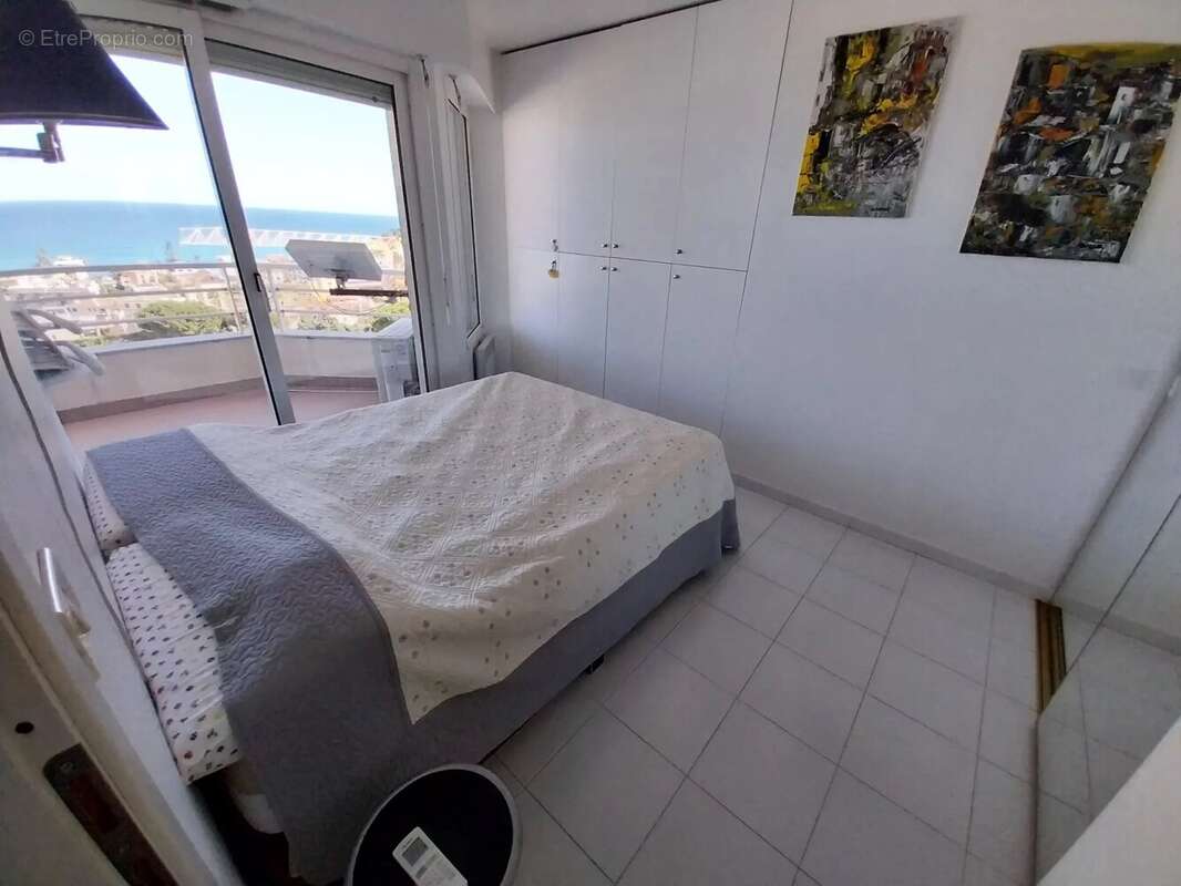 Appartement à ROQUEBRUNE-CAP-MARTIN