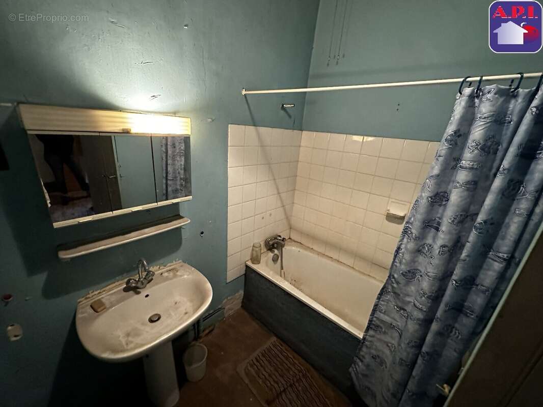 Maison à CASTELNAU-DURBAN