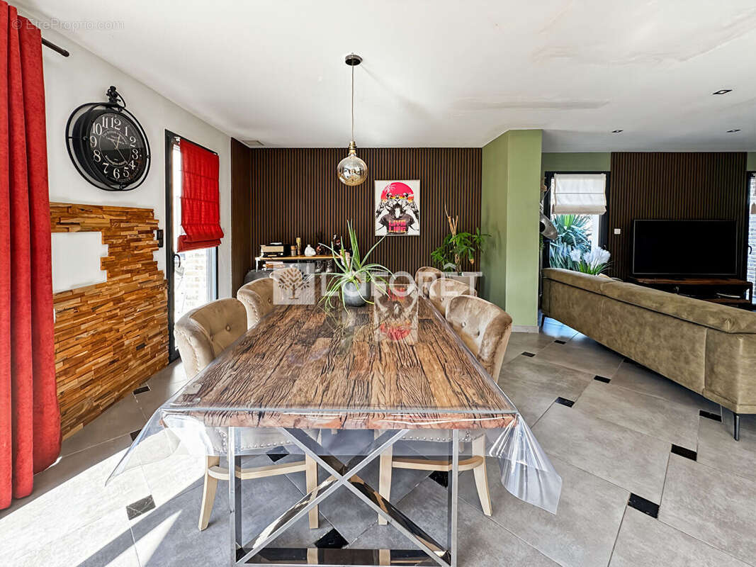 Maison à NIELLES-LES-ARDRES