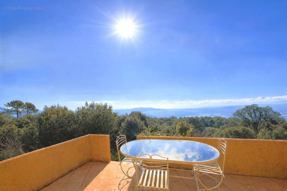 Maison à PORTO-VECCHIO