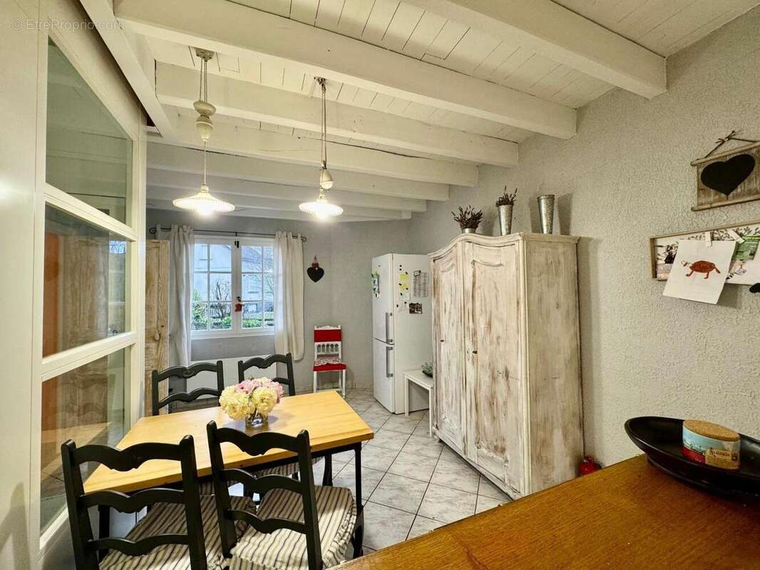Maison 135 m² à Merinchal  - photo 7