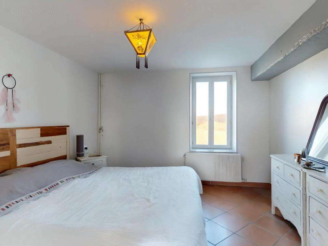 Maison à LAPEYROUSE