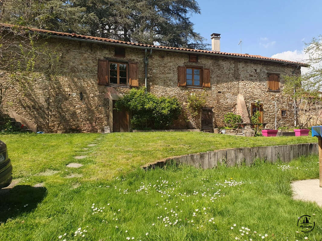 Maison à SAINT-PAUL-EN-JAREZ