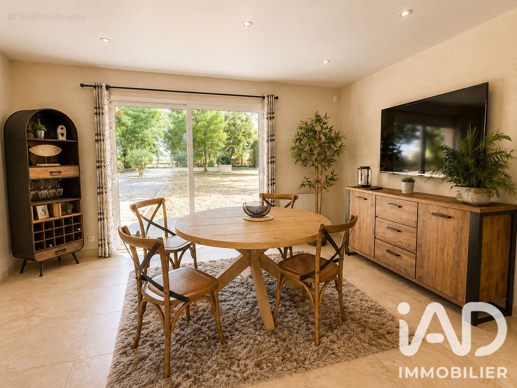 Maison 220 m² à Pineuilh  - photo 5