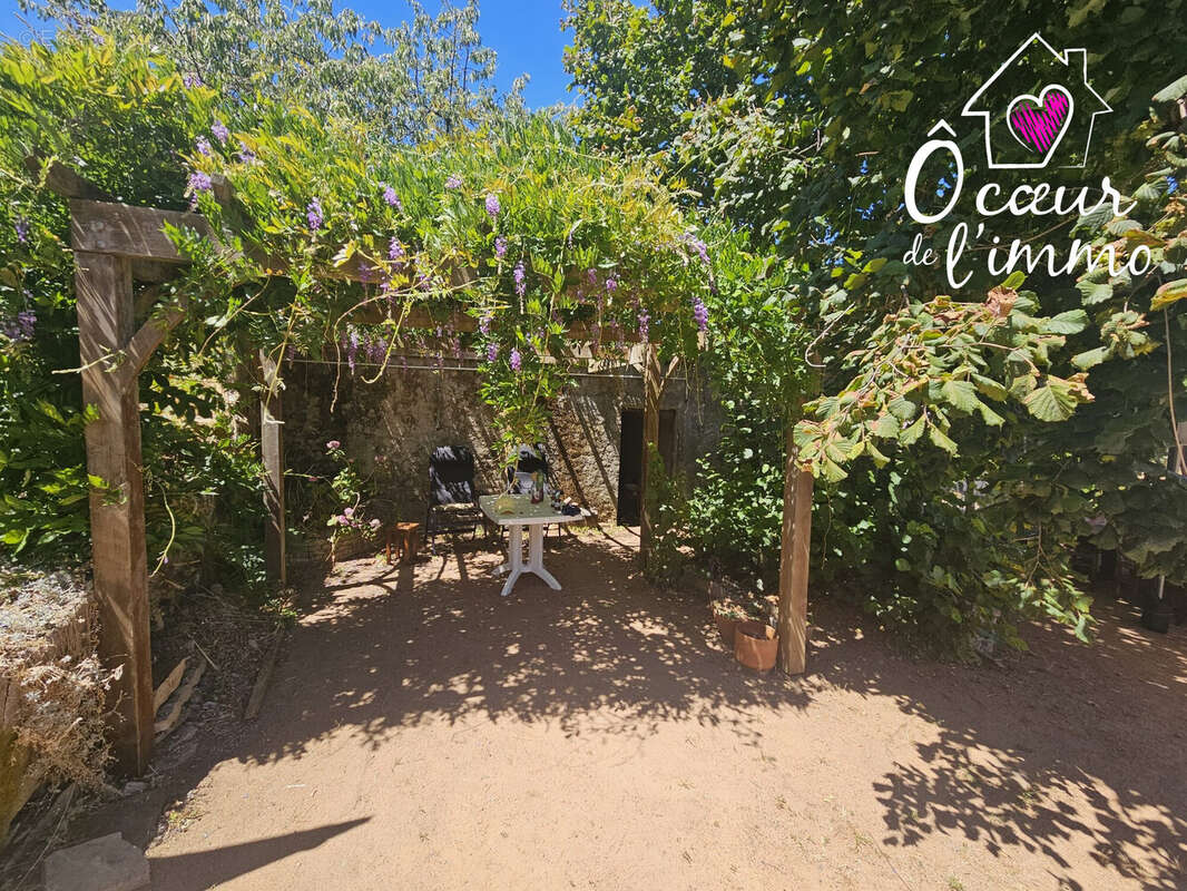 Maison 130 m² à Saint-Macaire-En-Mauges  - photo 2