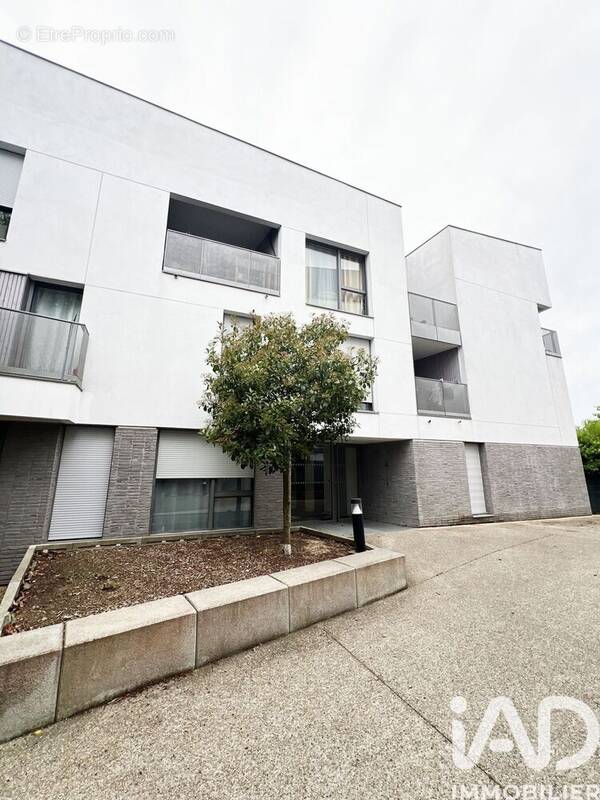 Photo 1 - Appartement à BUSSY-SAINT-GEORGES