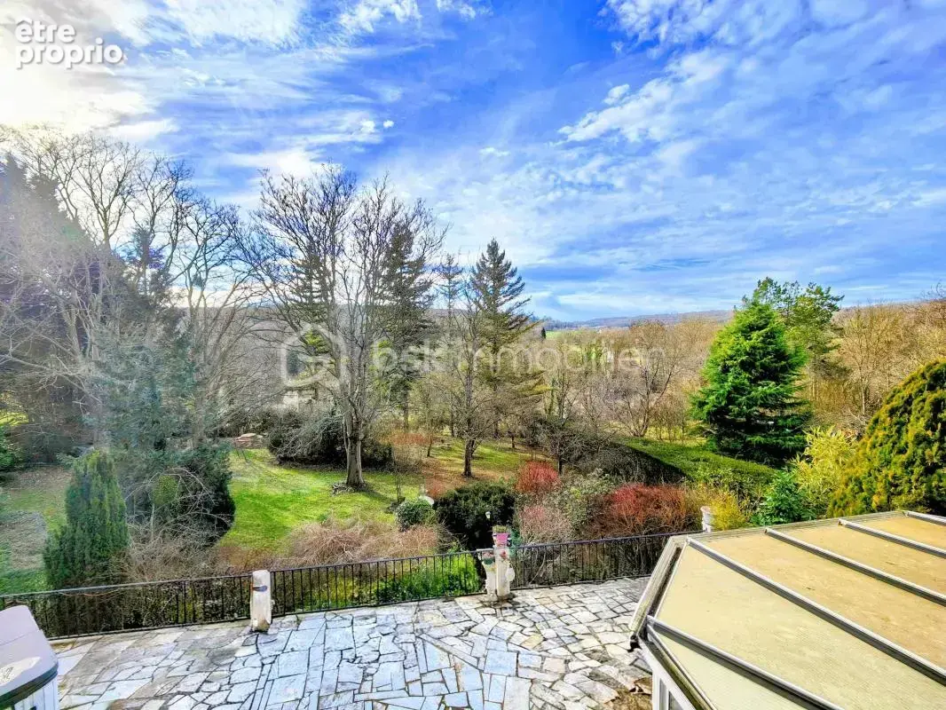 Belle maison familiale 5 ch dans un écrin boisé avec vue dégagée - photo 8