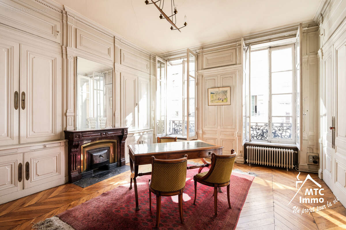 Appartement à LYON-6E