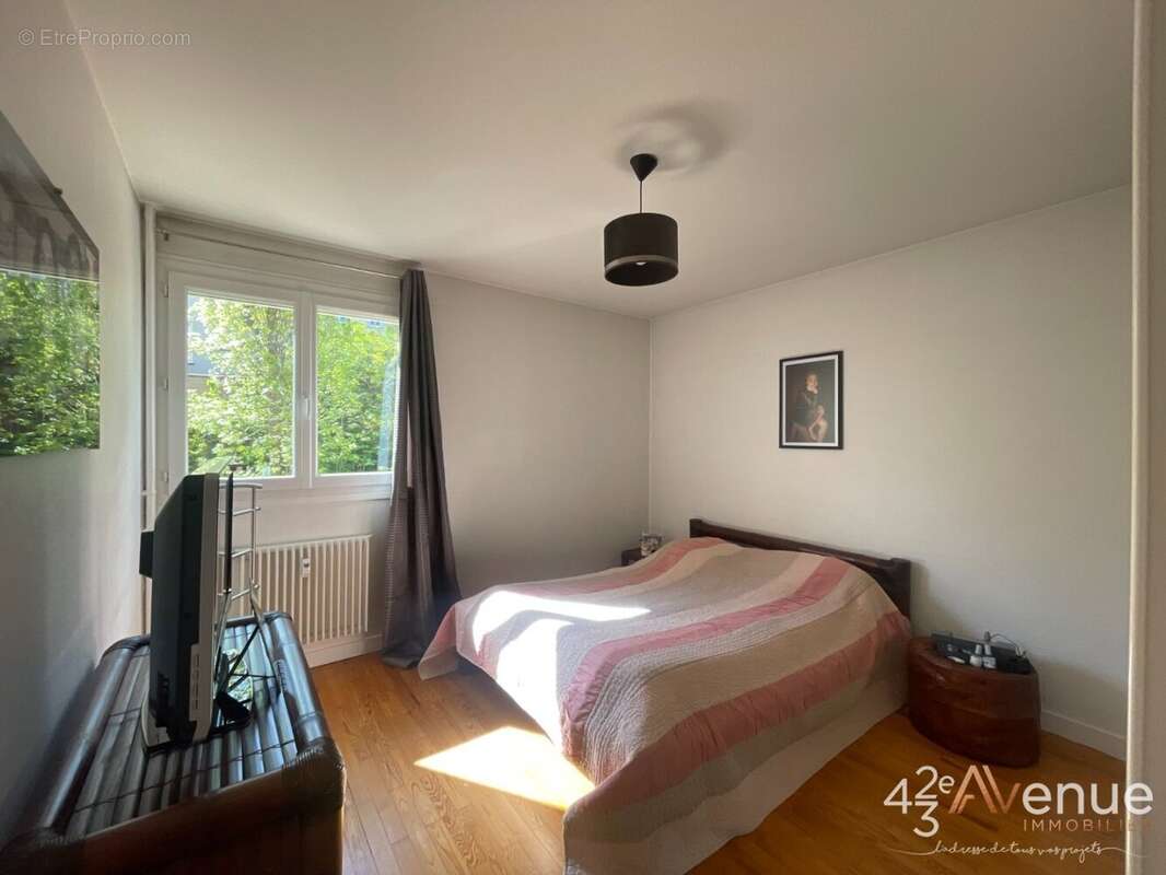 Appartement à SAINT-ETIENNE