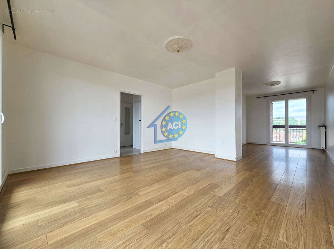 Appartement à MANTES-LA-JOLIE