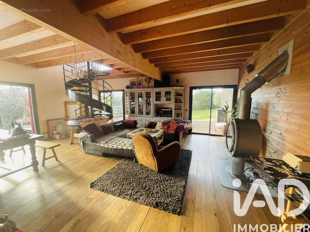 Photo 3 - Maison à OPOUL-PERILLOS