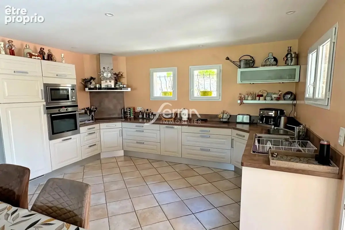 Maison 4 pièces 145 m² à vendre à Callas (83830) - photo 6