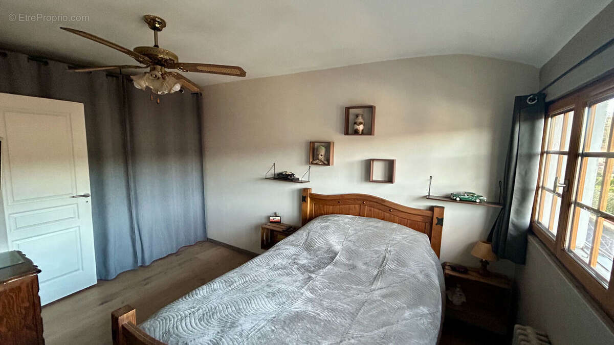 Maison à GOUSSAINVILLE