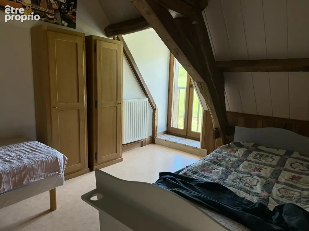 MAISON de 144 m2 sur 2 niveaux et grand garage, dépendances en bordure de Claise. - photo 7