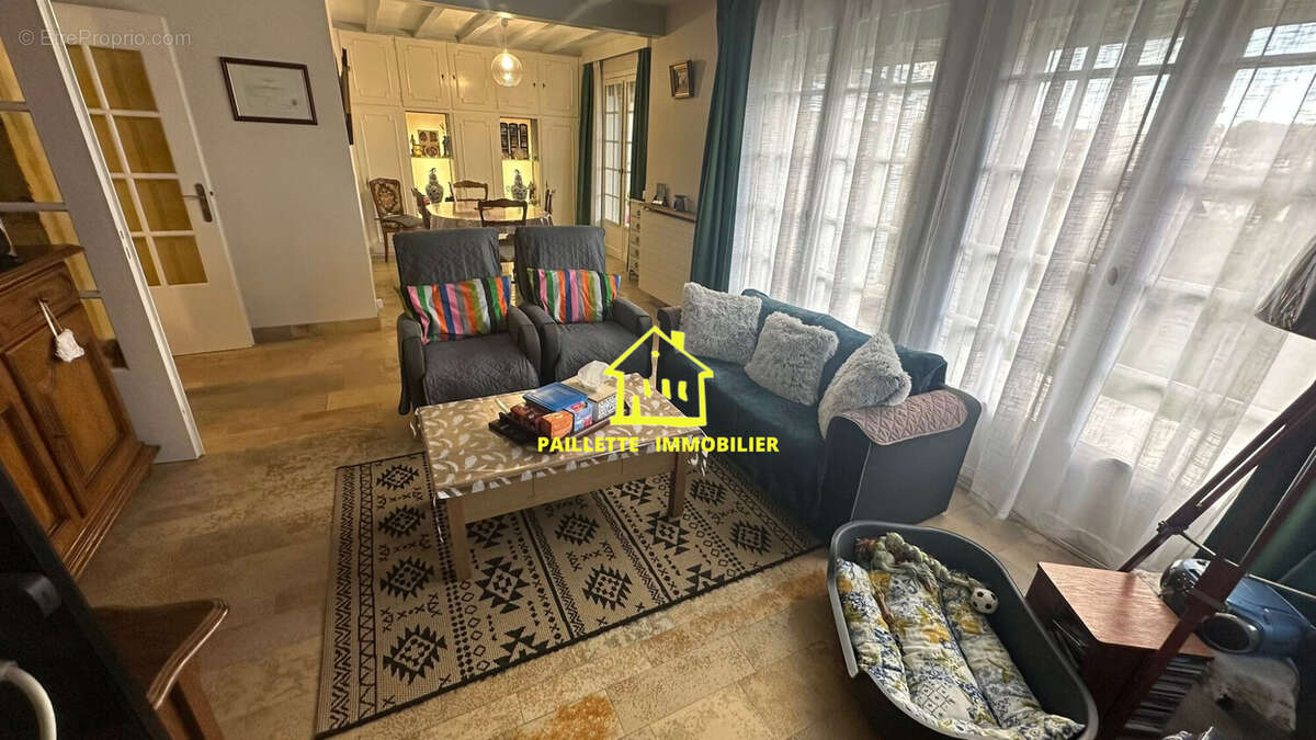 Maison à FONTAINE-LA-MALLET