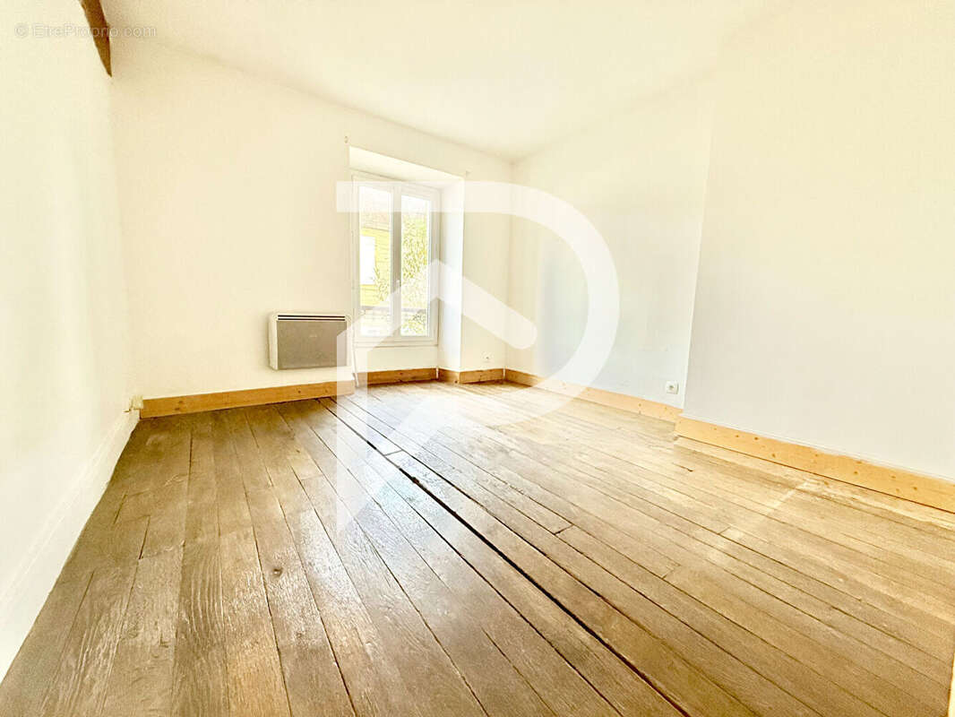 Maison à MONTATAIRE