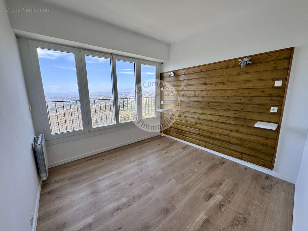 Appartement à MARSEILLE-9E
